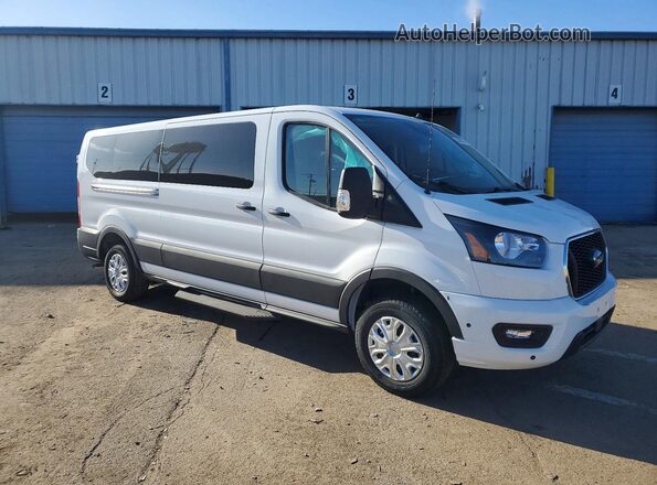 1FBAX2YG6SKA24425 2025 FORD PASSENGER White Front right