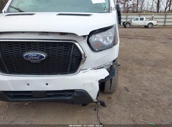1FBAX2YG8RKA28387 2024 FORD PASSENGER White Դիմացի տեսք