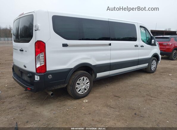 1FBAX2YG8RKA28387 2024 FORD PASSENGER White Հետևի աջ