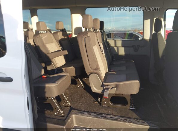 1FBAX9C81TKA23094 2026 FORD PASSENGER White Vista de la etiqueta del VIN