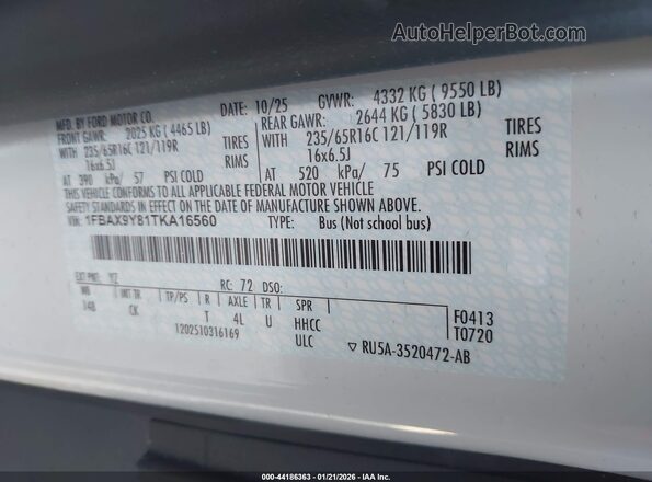 1FBAX9Y81TKA16560 2026 FORD PASSENGER White Vista del compartimento del motor