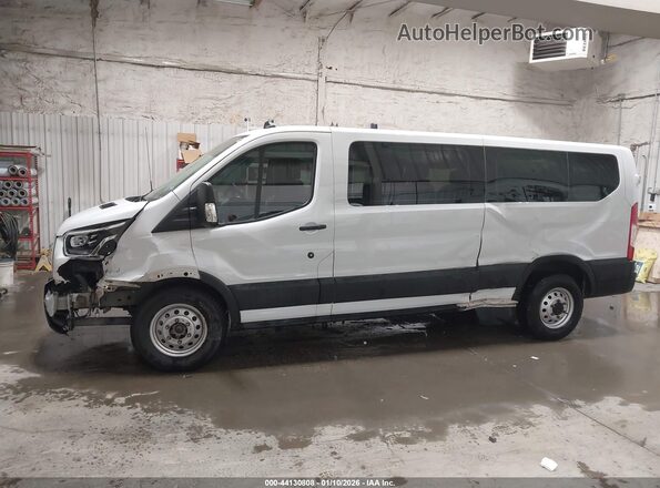 1FBAX9Y87PKC08183 2023 FORD PASSENGER White 