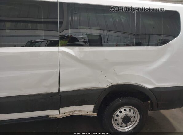 1FBAX9Y87PKC08183 2023 FORD PASSENGER White 