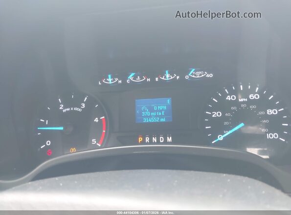 1FD7W2BT8NEC92762 2022 FORD F-250 Белый Вид задних сидений