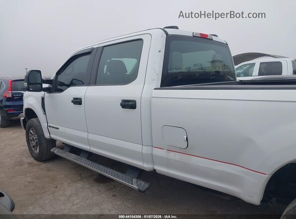 1FD7W2BT8NEC92762 2022 FORD F-250 Белый Панорамный вид салона 360°
