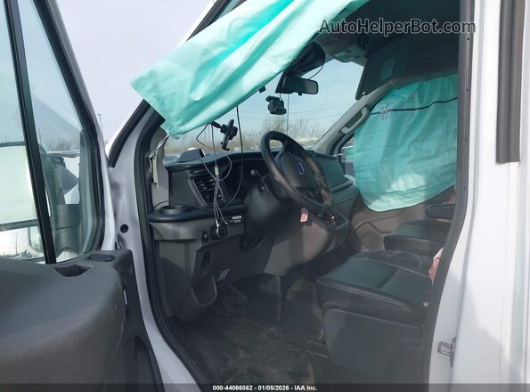 1FDAX2C85PKA89961 2023 FORD PASSENGER White 
