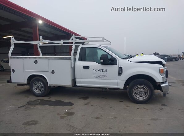 1FDBF2A66NEE96269 2022 FORD F-250 White Rear interior view