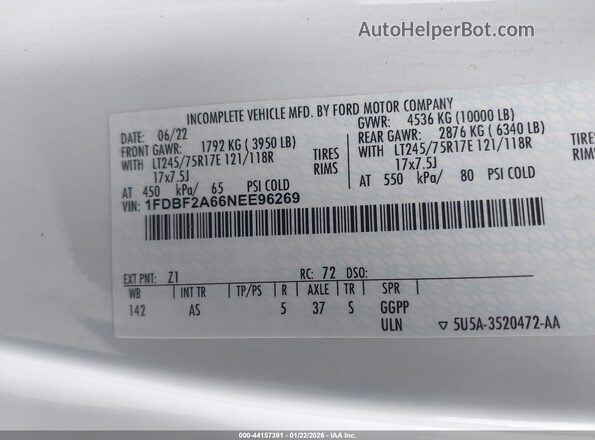 1FDBF2A66NEE96269 2022 FORD F-250 White Engine compartment view