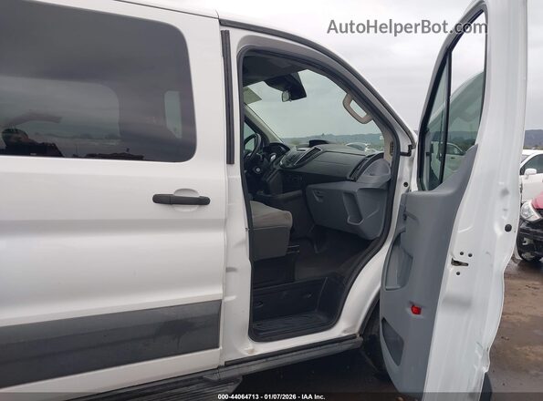 1FDZK1YM1JKA99539 2018 FORD TRANSIT-150 White Вид салону спереду