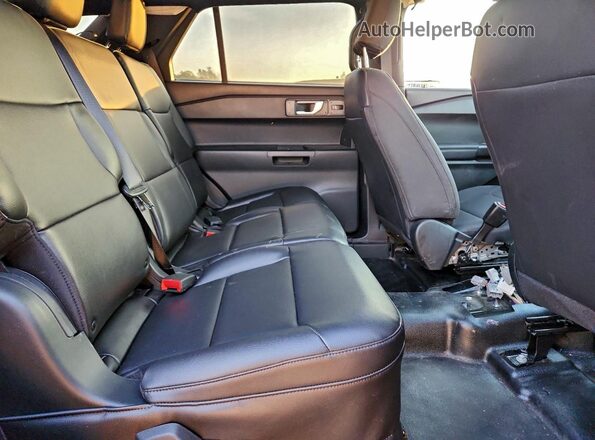1FM5K8AB2RGA07921 2024 FORD FORD EXPLORER Black Rear interior view