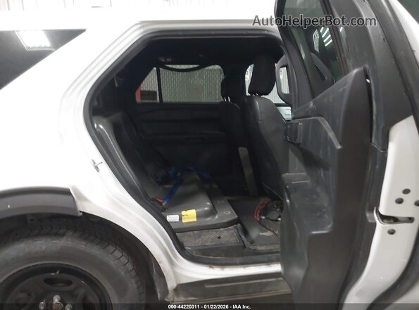 1FM5K8AB4MGA18850 2021 FORD POLICE INTERCEPTOR White VIN կոդի պիտակի տեսք