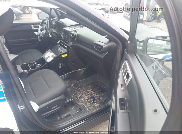 1FM5K8ABXNGC29746 2022 FORD POLICE INTERCEPTOR Black Widok wnętrza z przodu