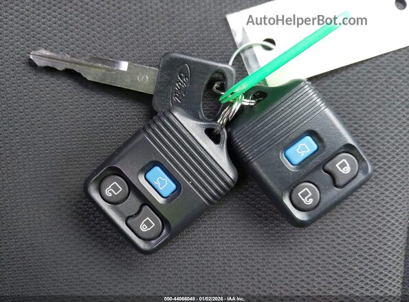 1FM5K8AR0JGC75948 2018 FORD POLICE INTERCEPTOR White Vista del salpicadero