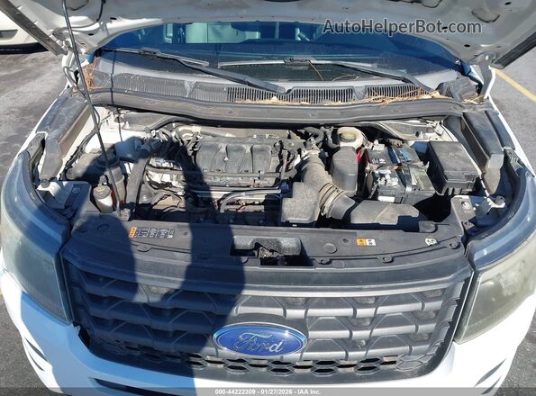 1FM5K8AR5GGD31259 2016 FORD UTILITY POLICE INTERCEPTOR Белый Вид сзади