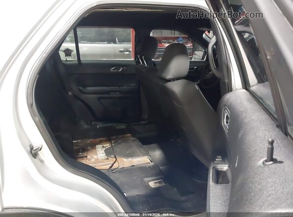 1FM5K8AR7GGA72001 2016 FORD UTILITY POLICE INTERCEPTOR Silver VIN კოდის სტიკერის ხედი