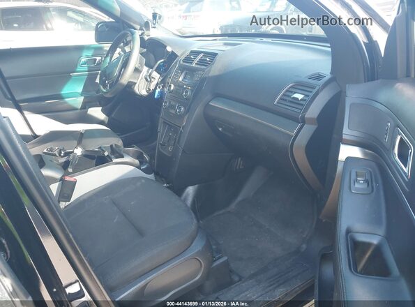 1FM5K8AR8HGA13430 2017 FORD UTILITY POLICE INTERCEPTOR Black Front interior view