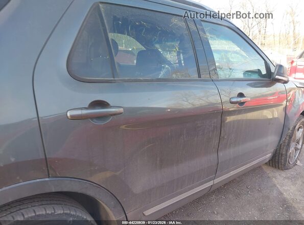 1FM5K8D86HGD43666 2017 FORD FORD EXPLORER Серый Вид задней части салона