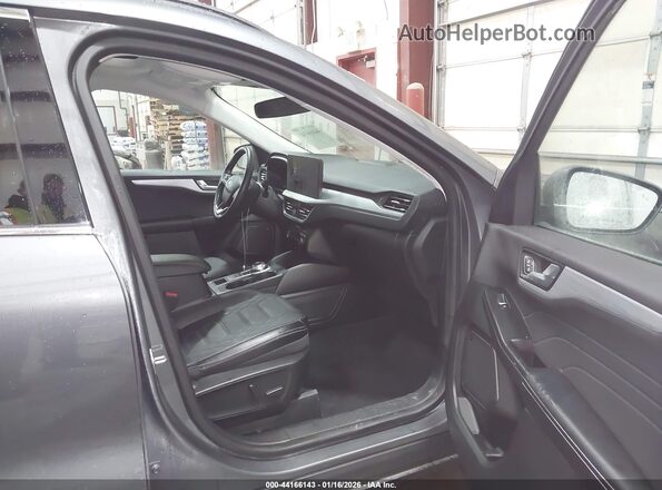 1FMCU0E17PUA01616 2023 FORD ESCAPE Серый Вид салона спереди