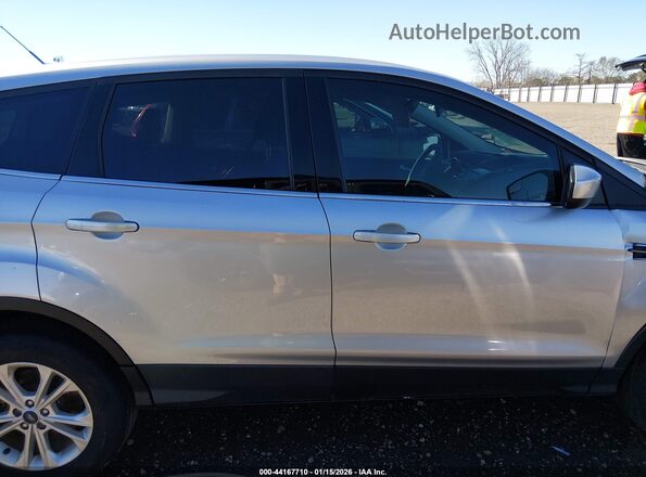 1FMCU0GD4HUD27964 2017 FORD ESCAPE Silver უკანა სალონის ხედი