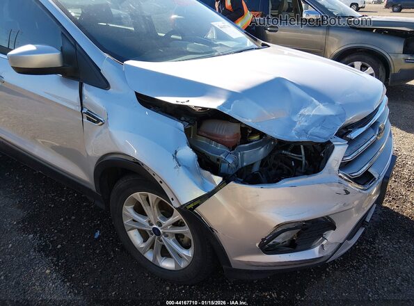 1FMCU0GD4HUD27964 2017 FORD ESCAPE Silver წინა ხედი