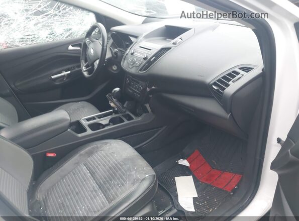 1FMCU9G93HUD02053 2017 FORD ESCAPE White Front interior view