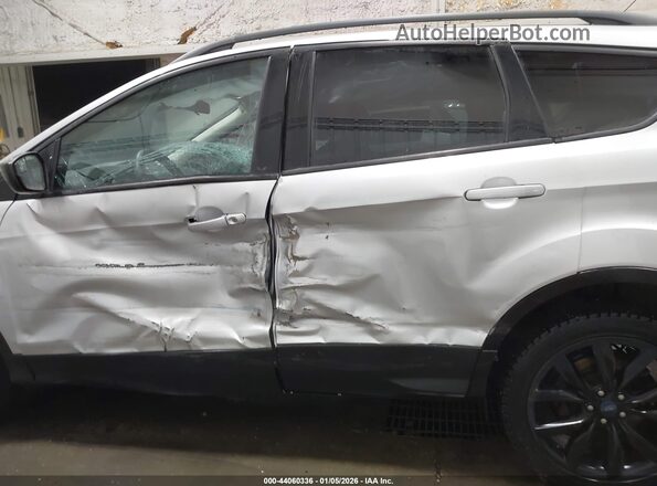 1FMCU9GD1HUE75302 2017 FORD ESCAPE Серебряный Панорамный вид салона 360°