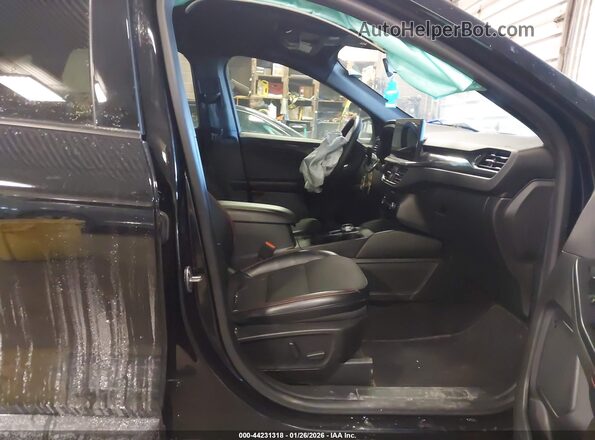 1FMCU9NA3PUB45586 2023 FORD ESCAPE Black 