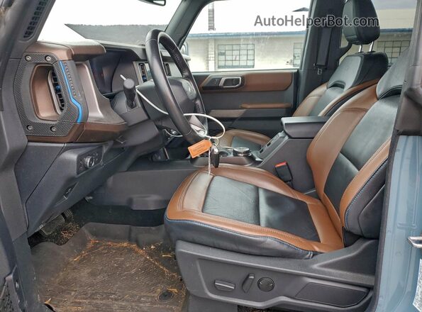 1FMDE5BH0NLB03200 2022 FORD BRONCO Blue Вид салону спереду
