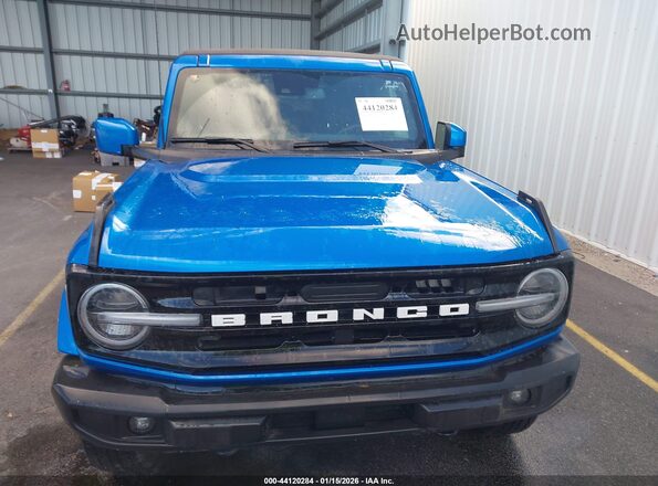 1FMDE5BH4NLB42713 2022 FORD BRONCO Blue Dashboard view