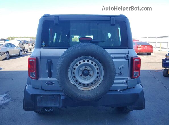 1FMDE5BH5NLB41294 2022 FORD BRONCO Silver Вид ззаду