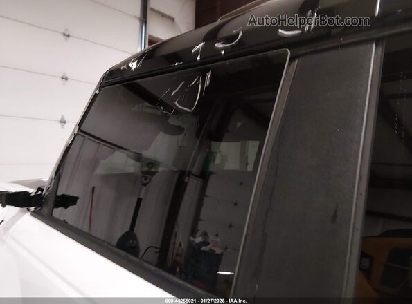 1FMEE0RR7RLA83118 2024 FORD BRONCO White 