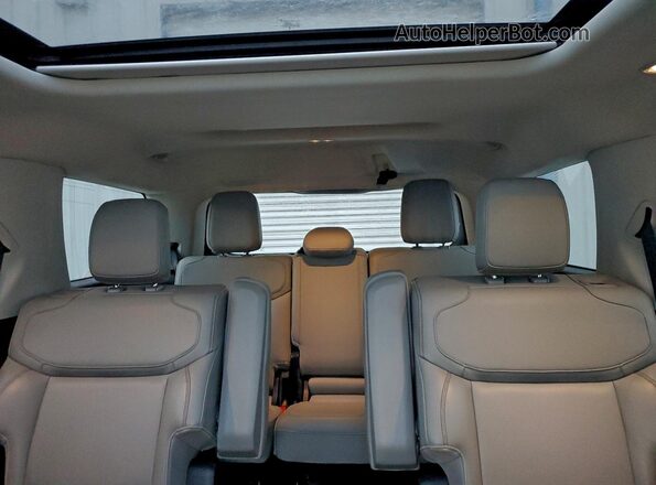 1FMJU1H83SEA12282 2025 FORD EXPEDITION White Vista de los asientos traseros