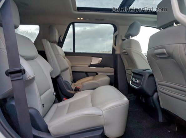 1FMJU1H83SEA12282 2025 FORD EXPEDITION White Vista interior trasera