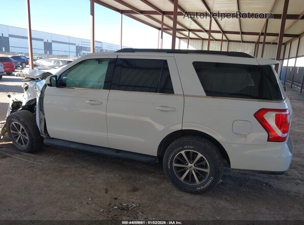 1FMJU1HT8MEA44152 2021 FORD EXPEDITION White 360 interior view