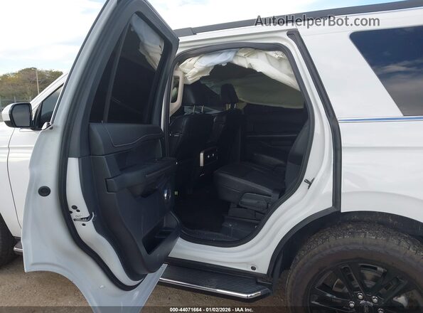1FMJU1HT8NEA15509 2022 FORD EXPEDITION White VIN კოდის სტიკერის ხედი