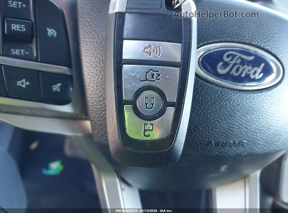 1FMSK8DH0RGA61964 2024 FORD FORD EXPLORER Silver Vista del salpicadero