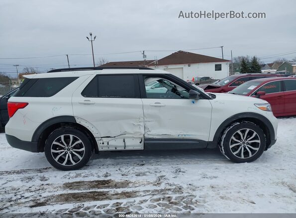 1FMSK8DH3NGA08119 2022 FORD FORD EXPLORER White Вид задньої частини салону