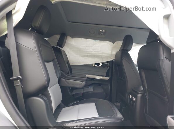 1FMSK8DH4RGA08555 2024 FORD FORD EXPLORER Silver Вид наклейки з VIN-кодом