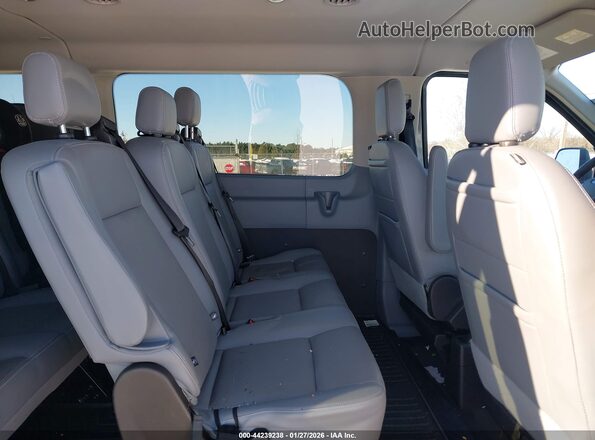 1FMZK1YG2HKA42920 2017 FORD TRANSIT-150 Gray 