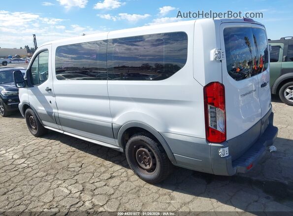 1FMZK1YM3JKA10697 2018 FORD TRANSIT-150 Белый Задняя левая четверть
