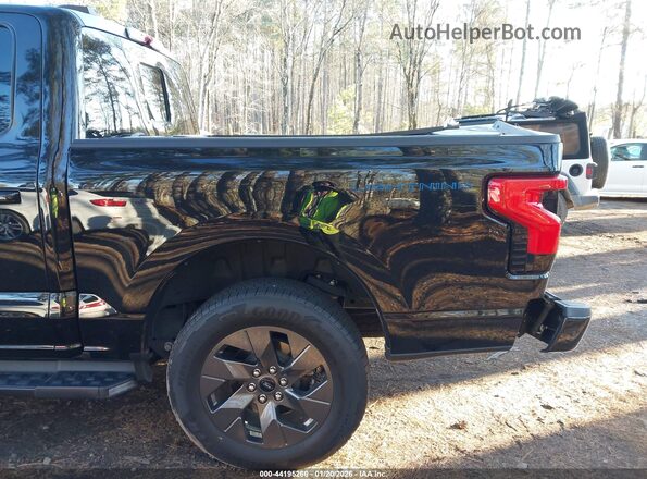 1FT6W1EV8PWG33372 2023 FORD F-150 LIGHTNING Black 