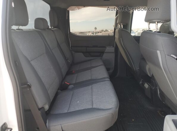 1FT7W2AA0REF67034 2024 FORD F250 White Vista de los asientos traseros