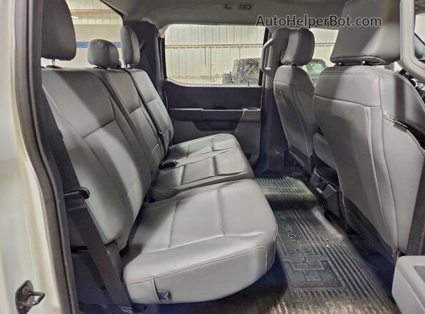 1FT7W2AA1REE82753 2024 FORD F250 Two Tone უკანა სავარძლების ხედი