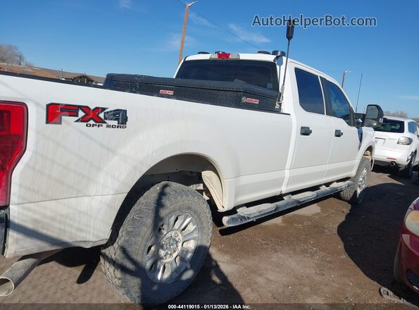 1FT7W2B60NED45419 2022 FORD F-250 White Front view