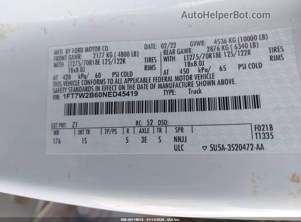 1FT7W2B60NED45419 2022 FORD F-250 White Engine compartment view