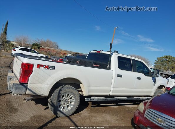 1FT7W2B60NED45419 2022 FORD F-250 White 360 interior view