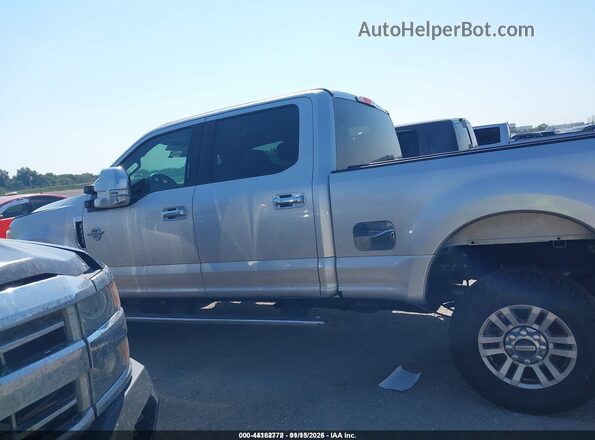 1FT7W2B63HEF35803 2017 FORD F-250 Серебряный 