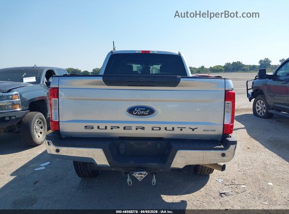 1FT7W2B63HEF35803 2017 FORD F-250 Серебряный 