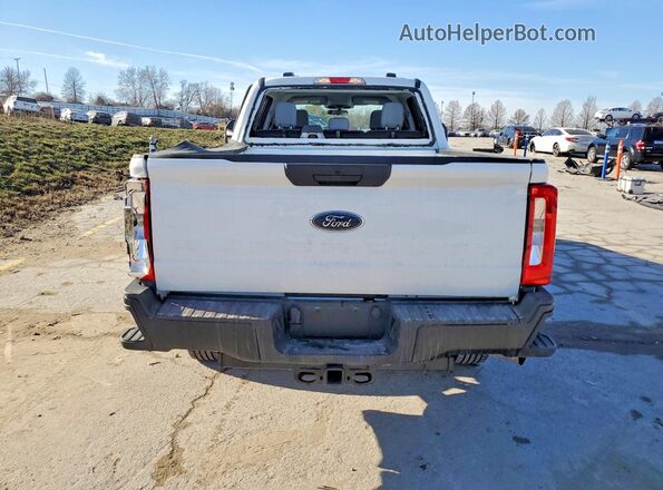 1FT7W2BA5TEC72324 2026 FORD F250 White Widok wnętrza z przodu