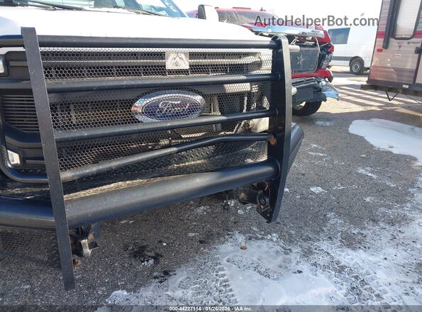 1FT7W2BN2MED49719 2021 FORD F-250 White Widok wnętrza z tyłu